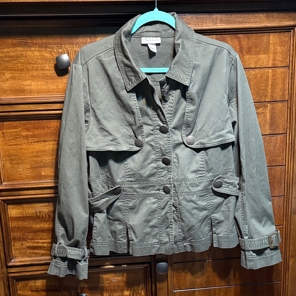 Dressbarn Utility Jacket in Olive